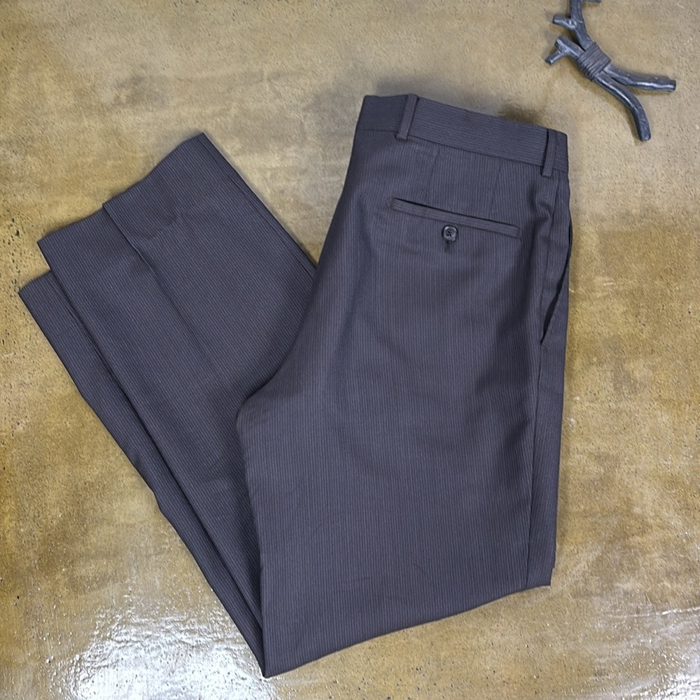 NWOT Hugo Boss Straight Leg Dress Pants - 36 Regular - 100% Virgin Wool